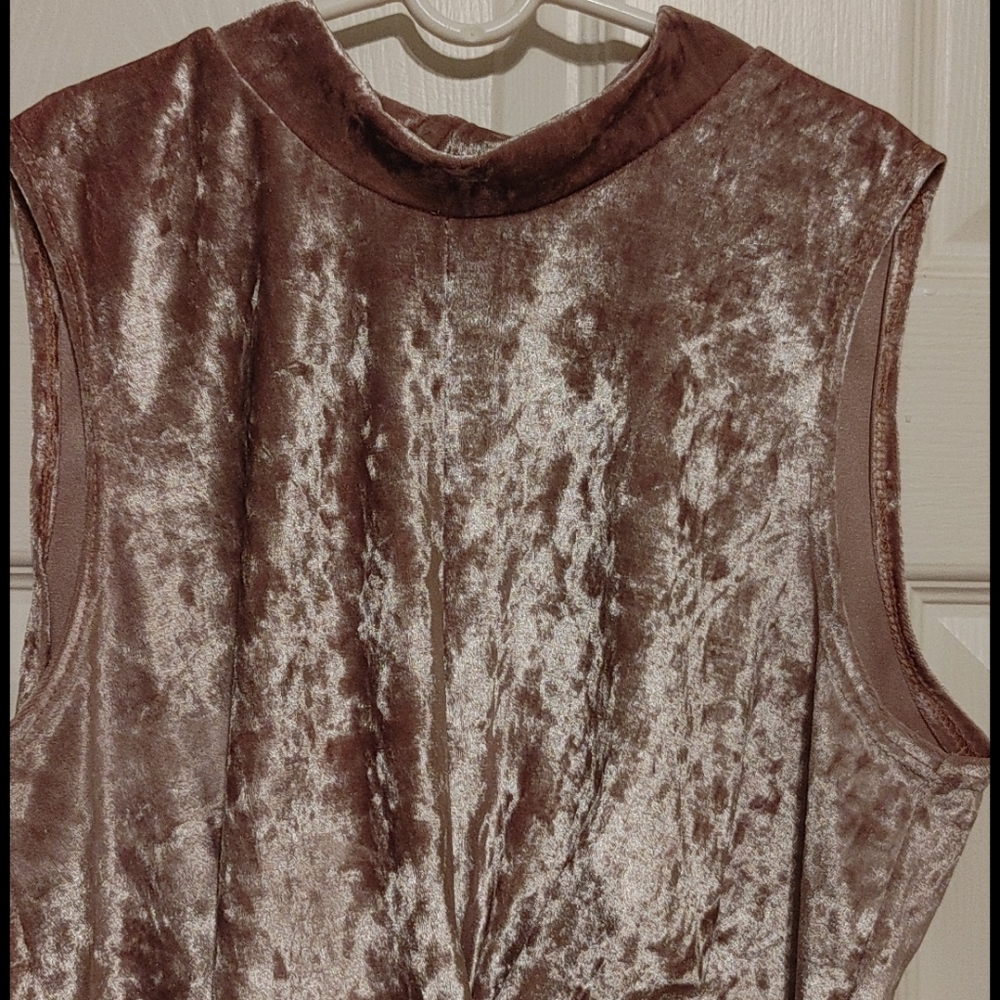 🤏 Snap Top - Picture 3 of 10